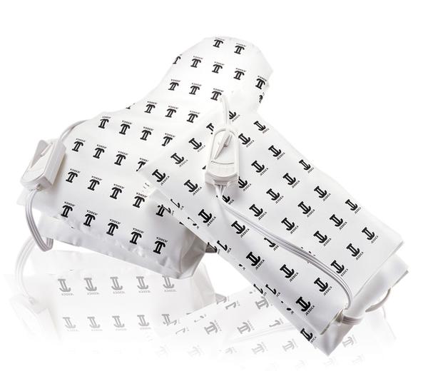 MittensBooties_7a49fdcc-efae-4277-8c67-f5a5214cdf81_600x